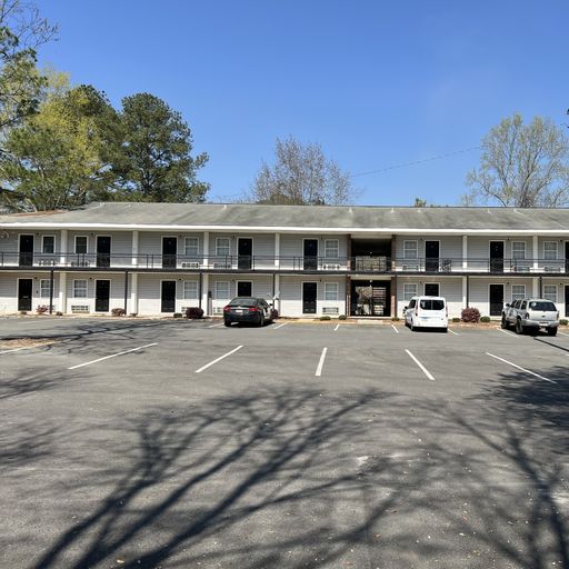 124 Peacock Street Creekside Apartments, Cochran, GA 31014 United