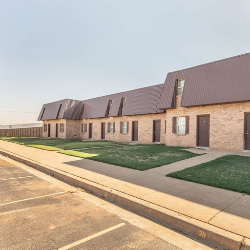 400 N Cedar Ave, Levelland, TX 79336 United States Multifamily